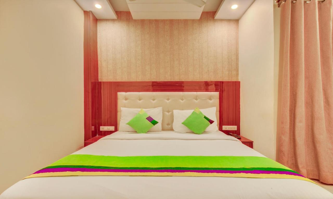 Готель Treebo G K Residency Near Dehradun Railway Station Екстер'єр фото