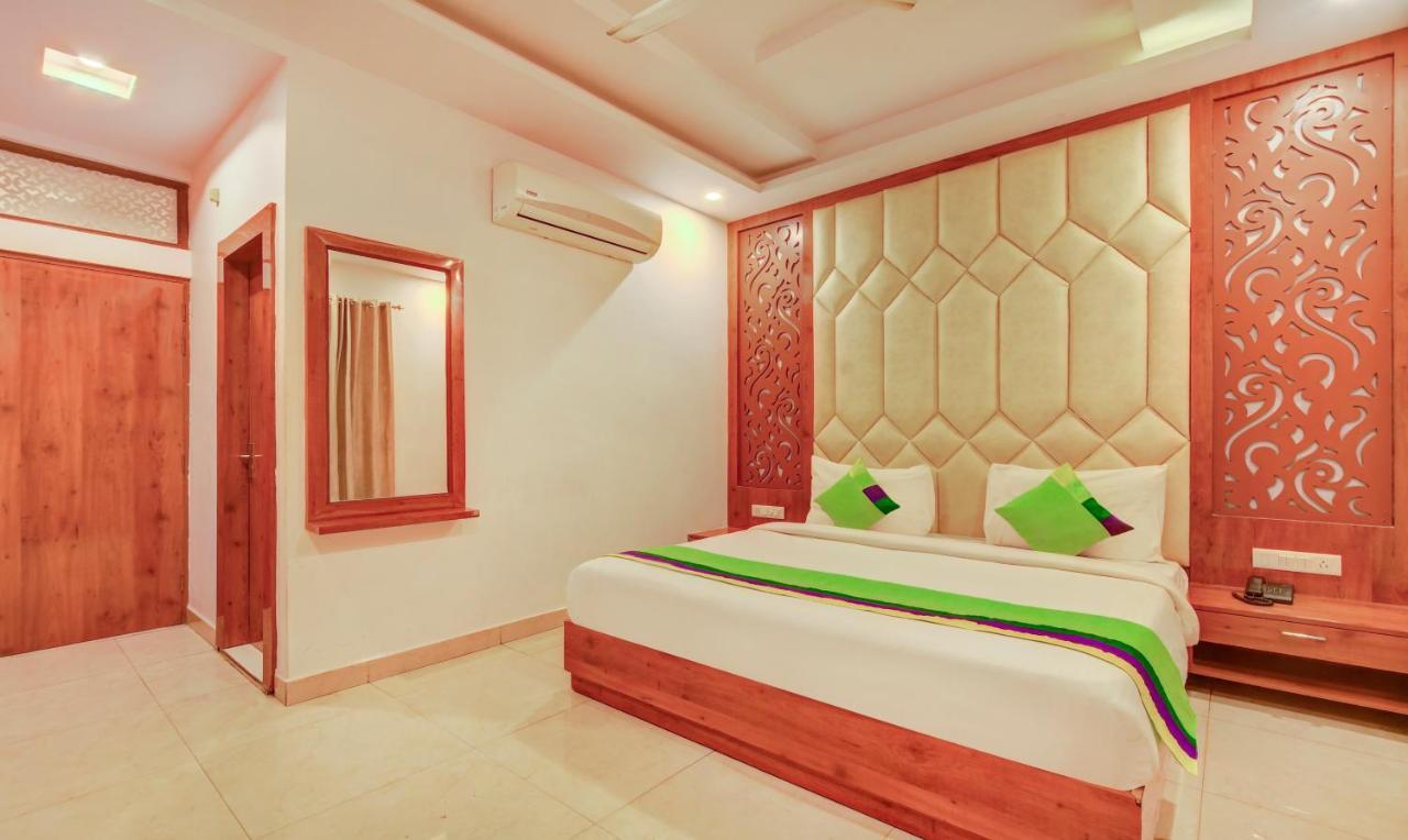 Готель Treebo G K Residency Near Dehradun Railway Station Екстер'єр фото